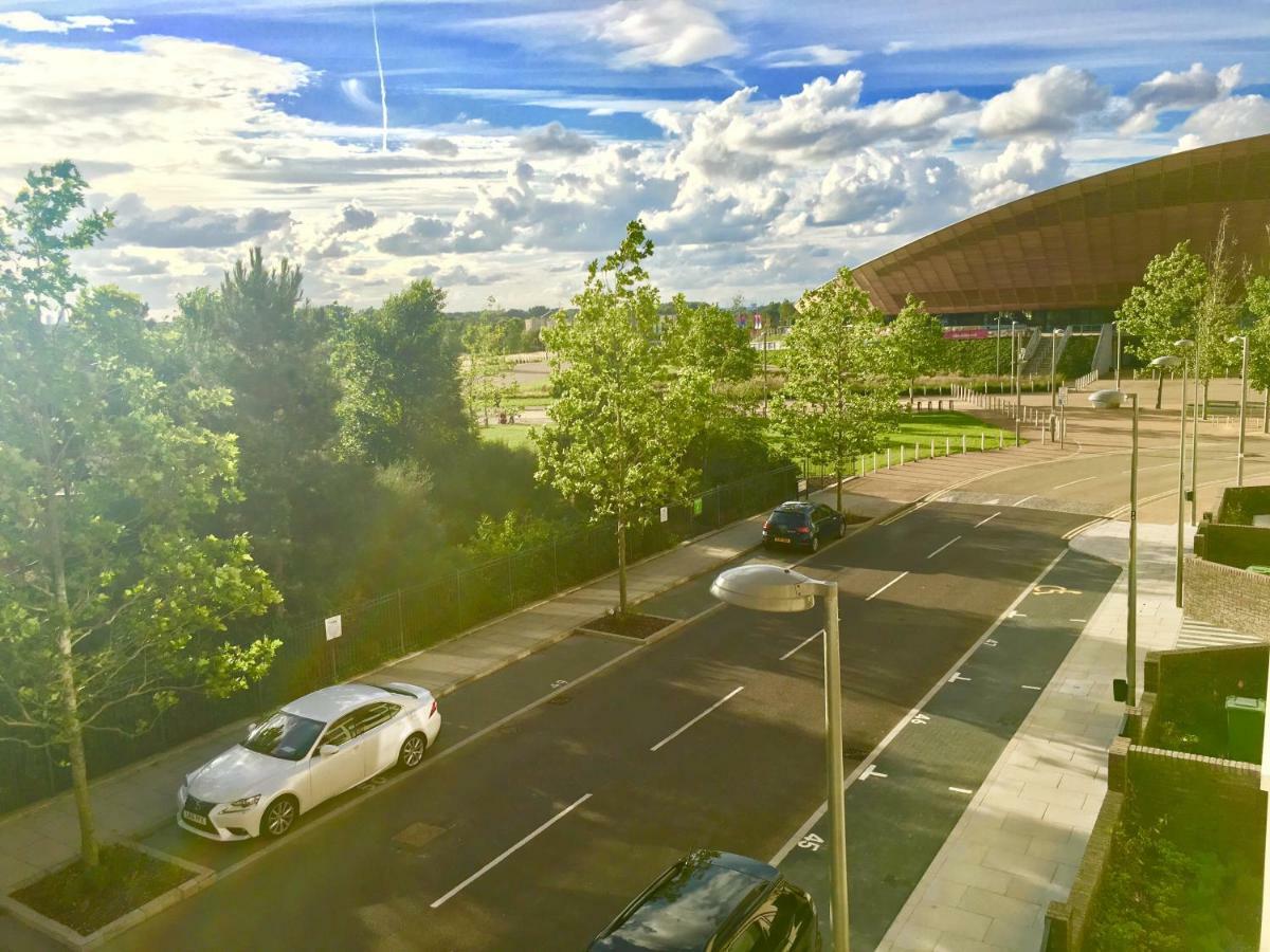 2-bedrooms Modern Next To Velodrome, Lounge, Balcony, Parking, Abba * Londres
