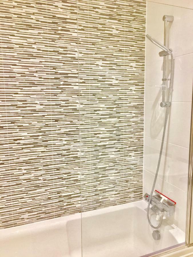 2-bedrooms Modern Next To Velodrome, Lounge, Balcony, Parking, Abba Apartamento