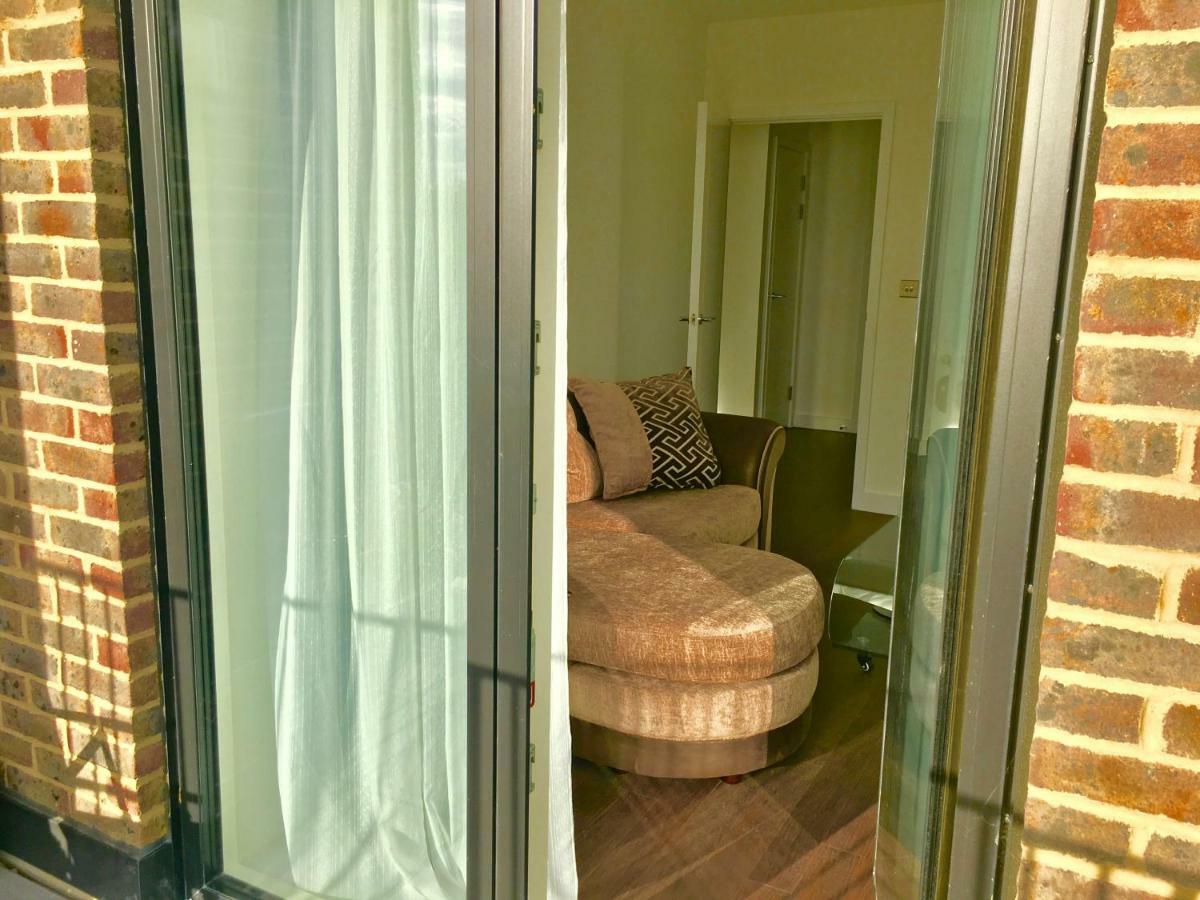 2-bedrooms Modern Next To Velodrome, Lounge, Balcony, Parking, Abba Apartamento