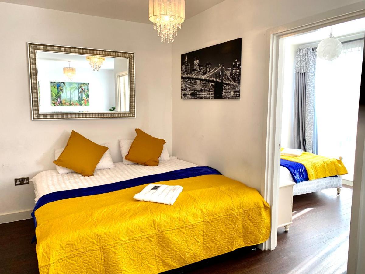 2-Bedrooms Modern Apartment Next To Velodrome, Lounge, Balcony, Parking, Abba Appartement *