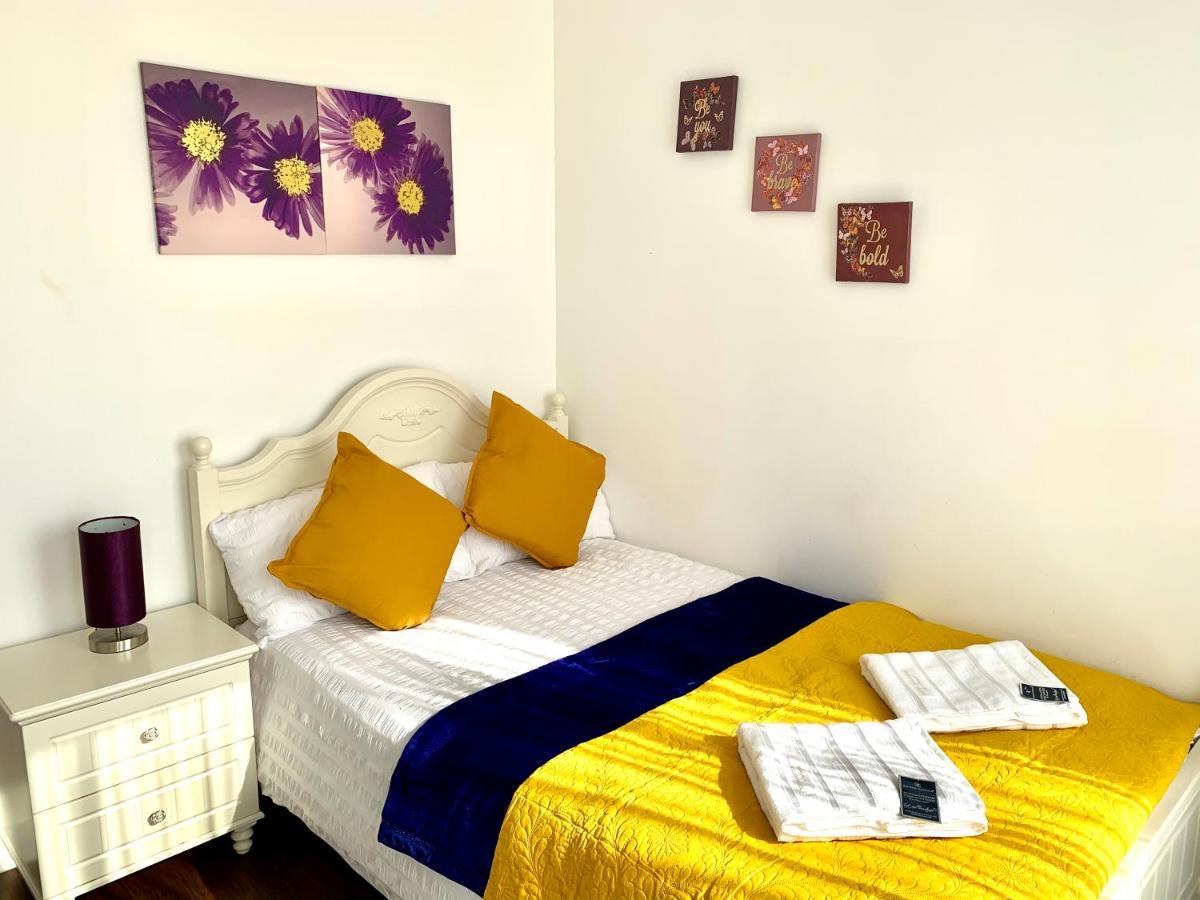 2-Bedrooms Modern Apartment Next To Velodrome, Lounge, Balcony, Parking, Abba Appartement Londres